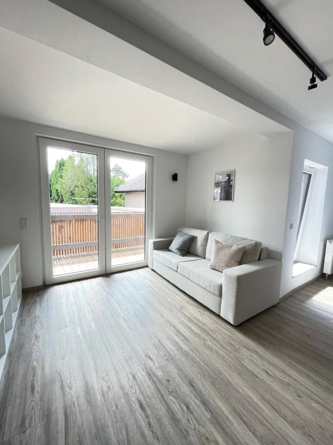 Gaestehaus Hirsch 93 Straubenhardt ภายนอก รูปภาพ