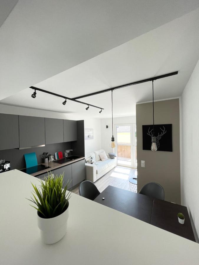 Gaestehaus Hirsch 93 Straubenhardt ภายนอก รูปภาพ