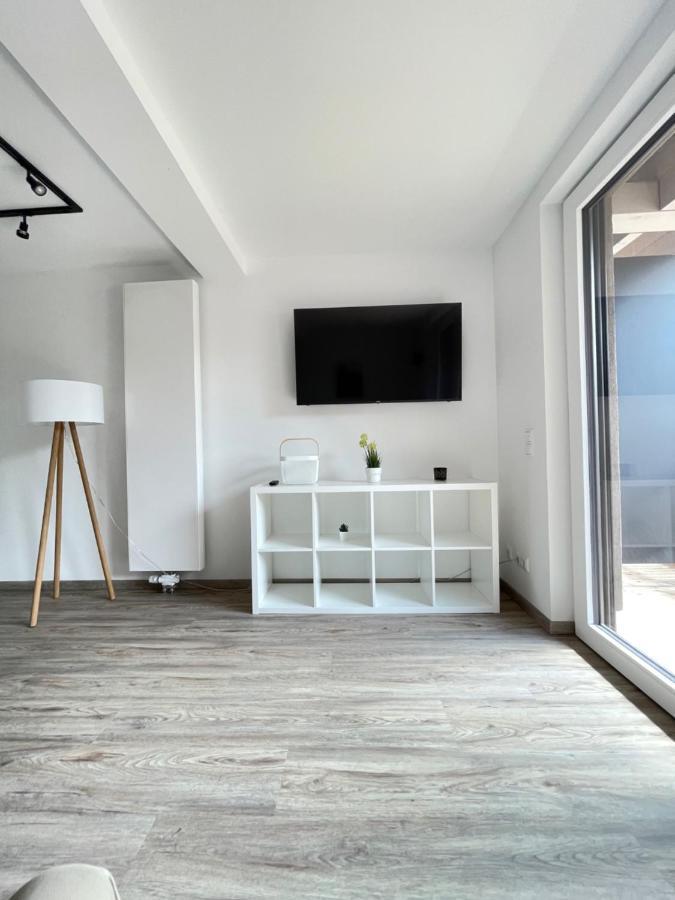Gaestehaus Hirsch 93 Straubenhardt ภายนอก รูปภาพ