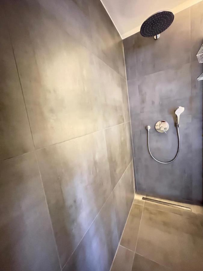 Gaestehaus Hirsch 93 Straubenhardt ภายนอก รูปภาพ