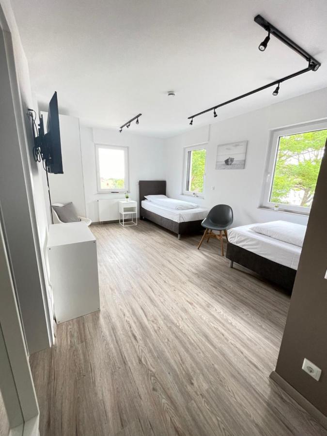Gaestehaus Hirsch 93 Straubenhardt ภายนอก รูปภาพ