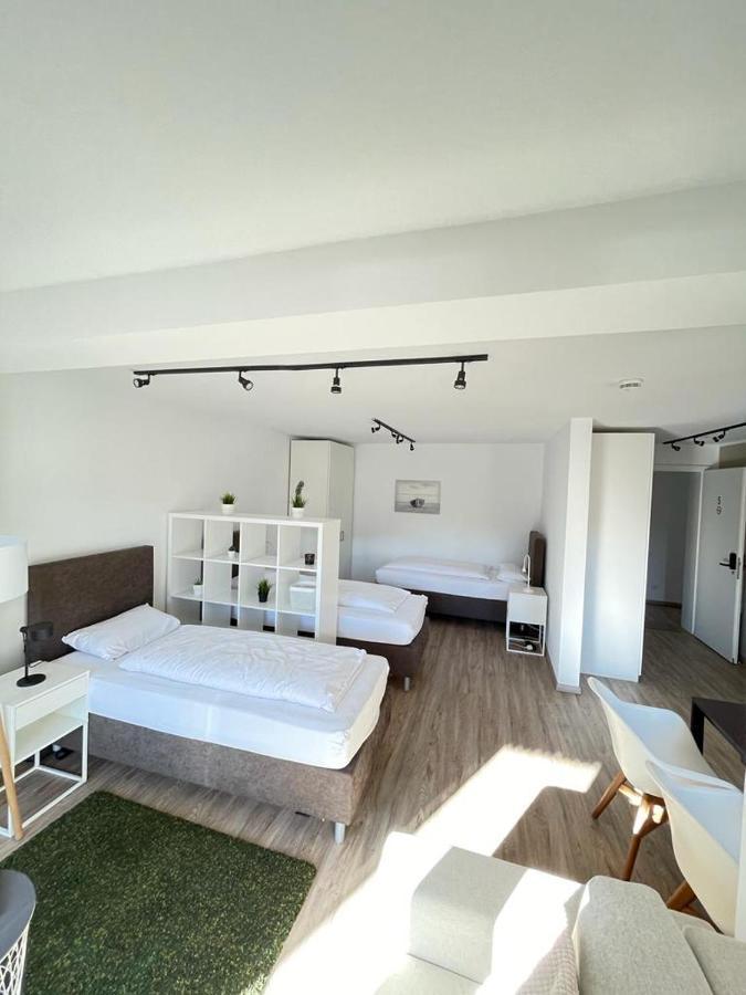 Gaestehaus Hirsch 93 Straubenhardt ภายนอก รูปภาพ